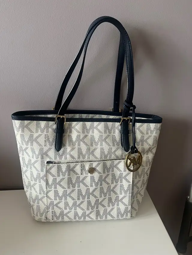 Michael kor purse628637289834271220