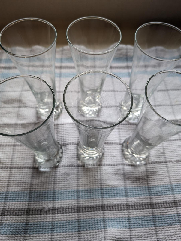 BEER GLASSES 6 IN THE SET in Kitchen & Dining Wares in Hamilton