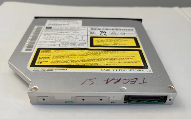 TOSHIBA SD-R2412 INTERNAL DVD/CD-RW OPTICAL DRIVE TOSHIBA LAPTOP in Laptop Accessories in Laval / North Shore - Image 5