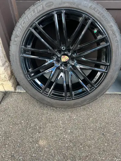Porsche Turbo Replica Rims for Macan T - Black Gloss. Porsche Macan 2024 used tires and rims (21 inc...