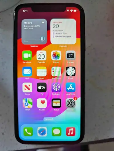 iPhone 11 64 GB Black in mint condition Battery Health is 84%