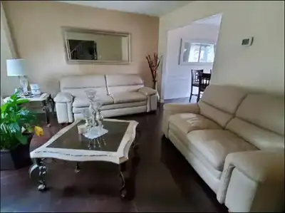 Room 2 available. Female household. Month to month. Please specify how long is your stay. Room renta...