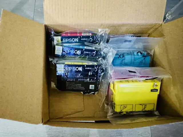 Printer Epson Workforce WF-3620 in Printers, Scanners & Fax in Longueuil / South Shore - Image 3