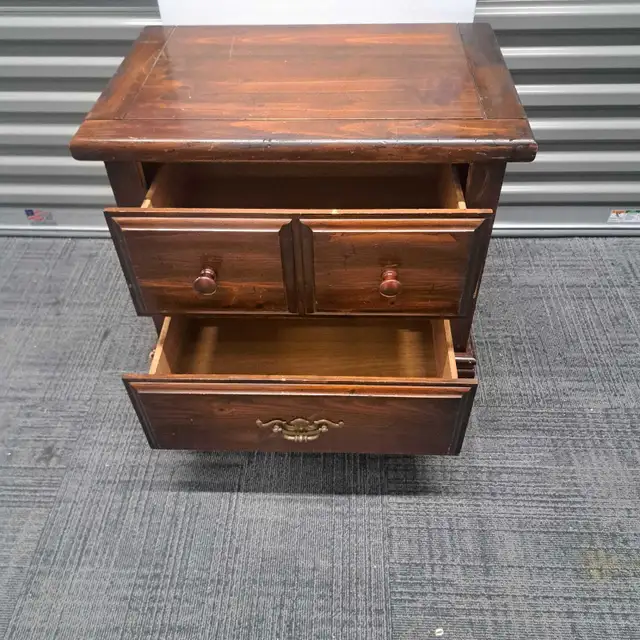 two Wood  2drawer nightstands/side table in Dressers & Wardrobes in City of Toronto - Image 6
