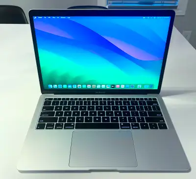 MINT APPLE 2020 MACBOOK AIR / 1.6GHz i5 / 8GB RAM / 128GB SSD, View more