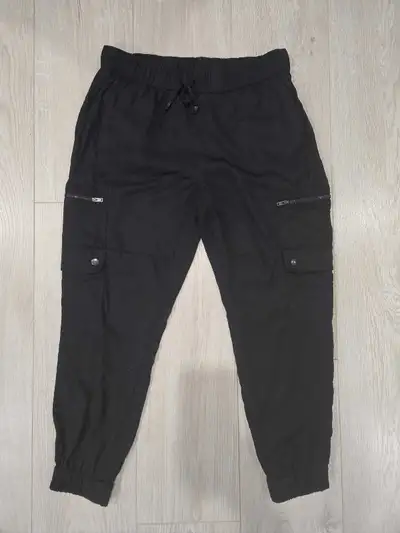 Cargo pants (2, Petite Small Women's lightweight Banana Republic, View more