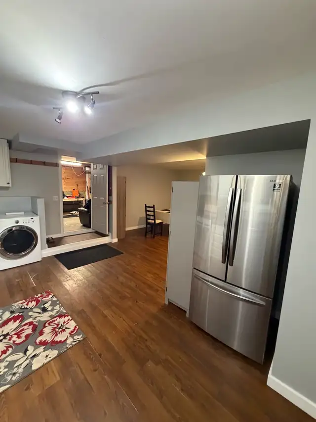 Furnished 2 bed 1 bath basement suite in West Kelowna.  in Short Term Rentals in Kelowna - Image 4