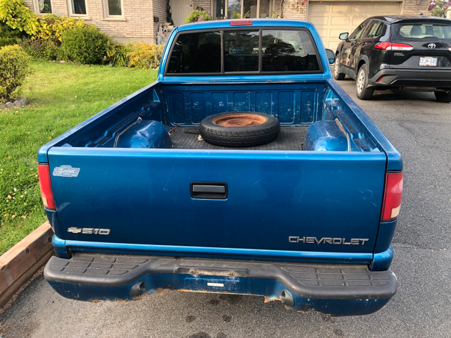 2001  Chev S-10 - As Is / For Parts in Cars & Trucks in Thunder Bay - Image 3