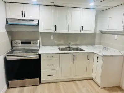 Room available for girls in 2 bedroom basement