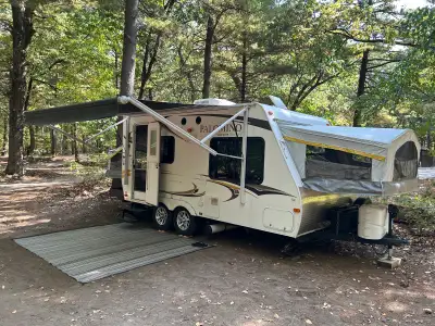 Selling our well cared for Palomino hybrid camper trailer. Second owners, have owned since 2018. Cab...