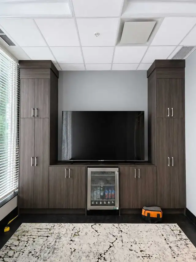Custom Pantry Cabinets in Cabinets & Countertops in Calgary - Image 4