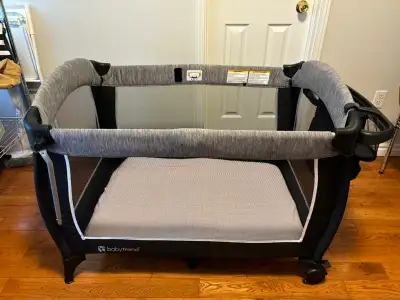 For sale is a beautiful and handy BABY TREND PORTABLE PACK & PLAY CRIB PLAY-PEN with a convenient Ca...