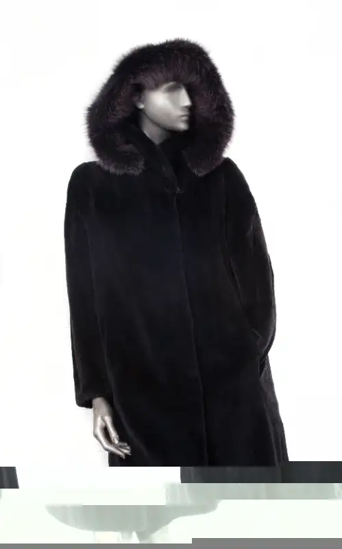 Manteau de vraie fourrure vison rasé avec capuchon in Women's - Tops & Outerwear in Lévis - Image 6