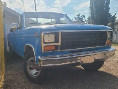 81' FORD F100 Inline 6, 4 speed manual Starts, runs, stops. Wipers wipe rain, heater heats up cab. D...
