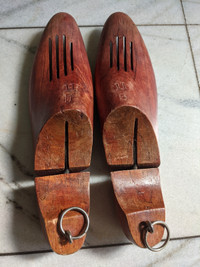 Size 11-12 men vintage heavy wooden shoe tree form shaper pusher