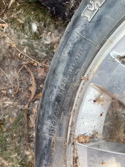 Set of 4 tires on rims