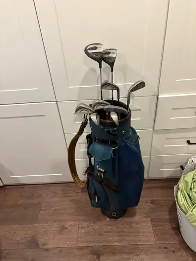 women’s prostaff right golf clubs and bag , View more