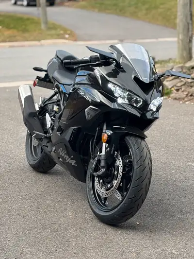 low kms hasn’t been ridden much and was bought in august 2024, it’s a brand new bike that isn’t even...