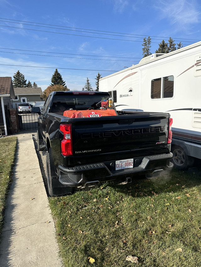chev silverado in Cars & Trucks in Calgary - Image 3