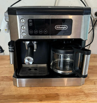 Delonghi Coffee Machine and Expresso 