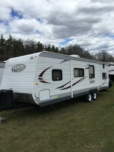 Bran new condition , meticulously cared for. Every thing you need for camping included. From the tra...
