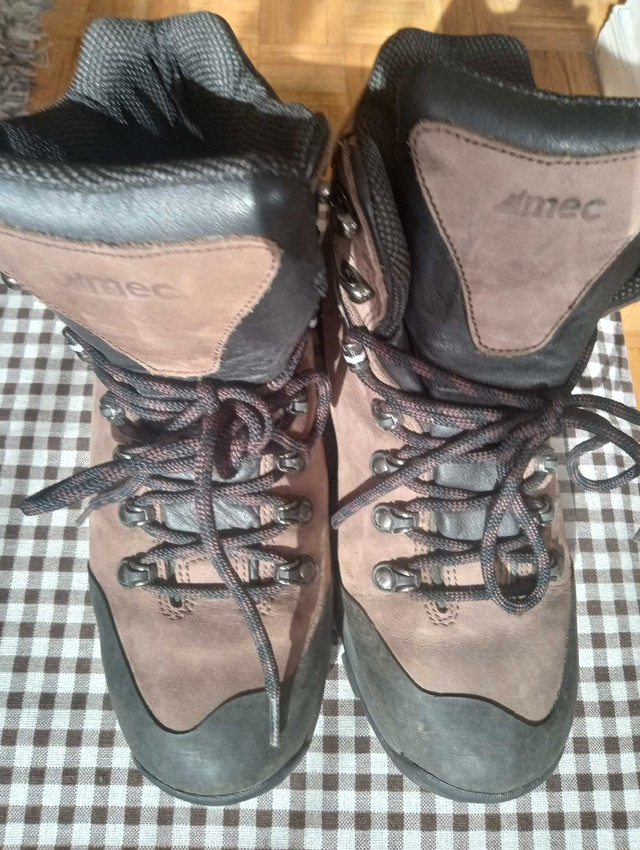 Mec outlet hiking shoes