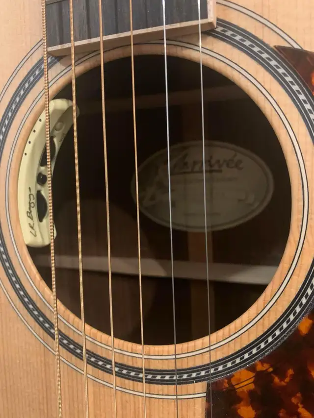 Larrivee D40r Legacy Acoustic Guitar w/ LR Baggs Anthem Pickup in Guitars in Oakville / Halton Region - Image 3