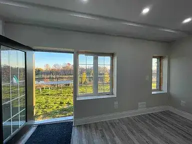 2 Bed 1 Bath Walkout Basement | Ravine Lot | Near Plaza