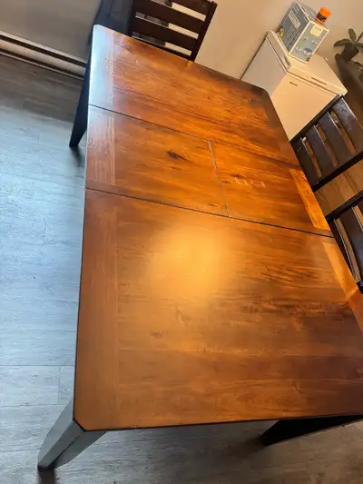 Table et 3 chaises , View more