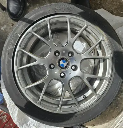 BMW 225/45Z R17 94w Tires