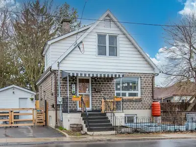 3 Bedroom, 1 Bathroom House for Rent