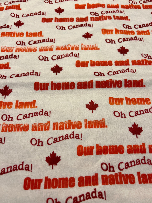 Fleece fabric - oh Canada (3 mètres) in Hobbies & Crafts in Ottawa - Image 2