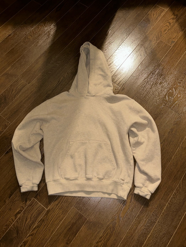 aritzia hoodie in Women's - Other in Sudbury - Image 2