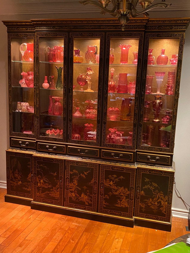 Drexel Asian Chinoiserie Hand Painted Breakfront China Cabinet in Hutches & Display Cabinets in City of Toronto