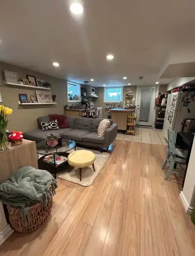 Apartment for Rent - Pape & Danforth