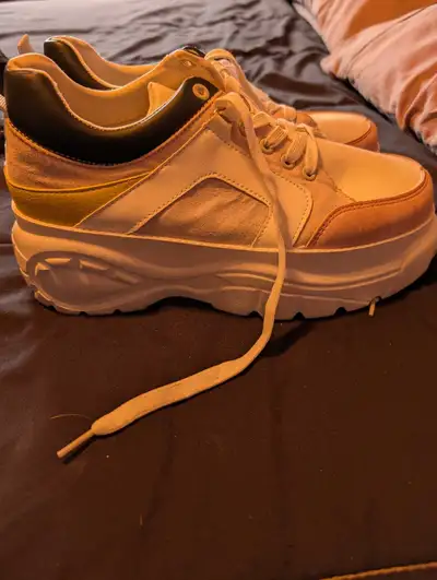 women's shoes, View more