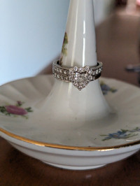 Beautiful heart diamond ring and wedding ban 