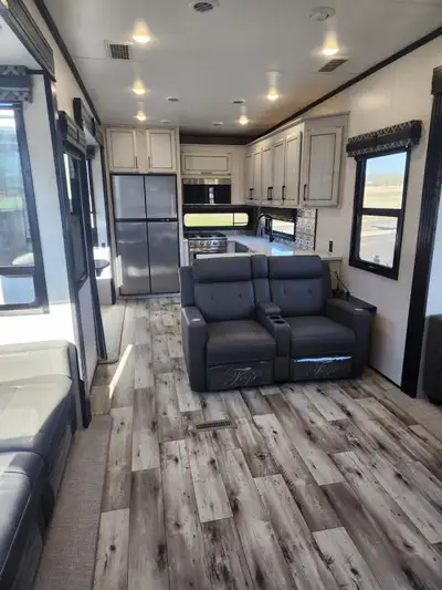 2022 KZ Durango Gold 391RKF, KZ DURANGO GOLD Full Time Luxury Fifth Wheel 101-inch Wide Body Floorpl...