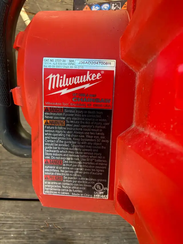 Milwaukee 2727-20 Chainsaw only tool no battery no charger  in Power Tools in Oshawa / Durham Region - Image 5