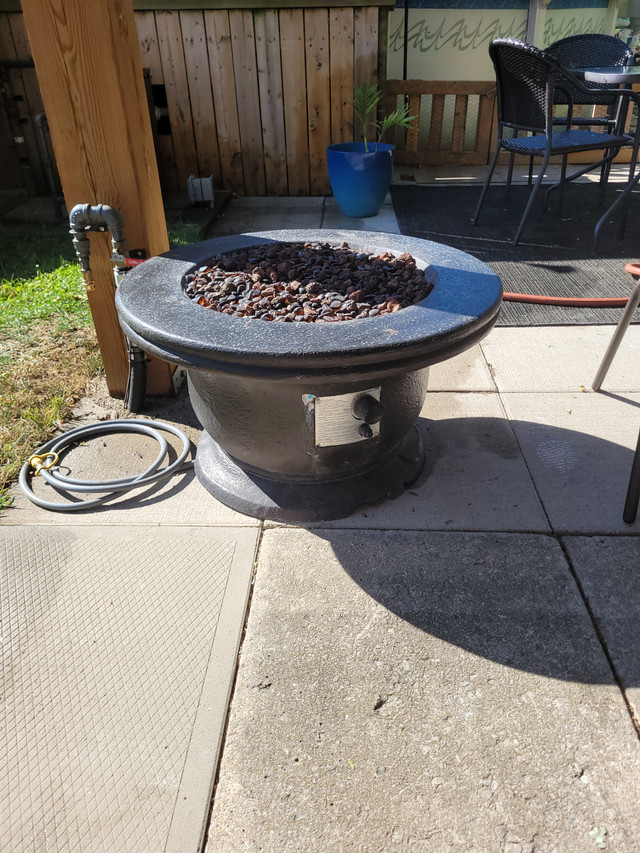 Gas fire pit in BBQs & Outdoor Cooking in St. Catharines - Image 2