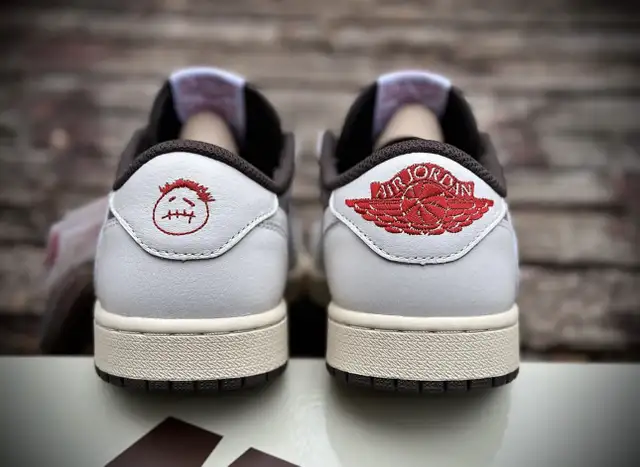 Jordan 1 Retro Low SP Travis Scott Reverse Mocha  in Men's Shoes in Mississauga / Peel Region - Image 6