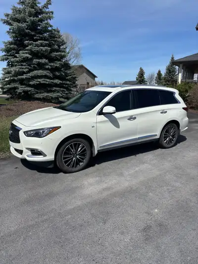 2016 Infiniti QX60 AWD – Fully Loaded 196,500 km, mostly highway miles White exterior / Black interi...