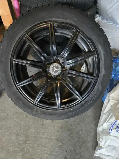 Up for sale is a set of 4 Bridgestone Blizzaks winter tires and wheels coming off of a 2018 GLE400....