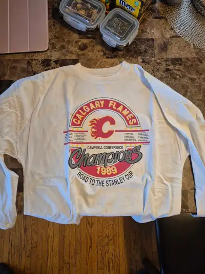 Calgary Flames shirt, View more