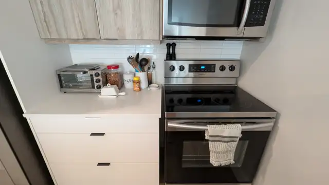 1 Bedroom, 1 Bathroom Apartment in Long Term Rentals in City of Halifax - Image 3