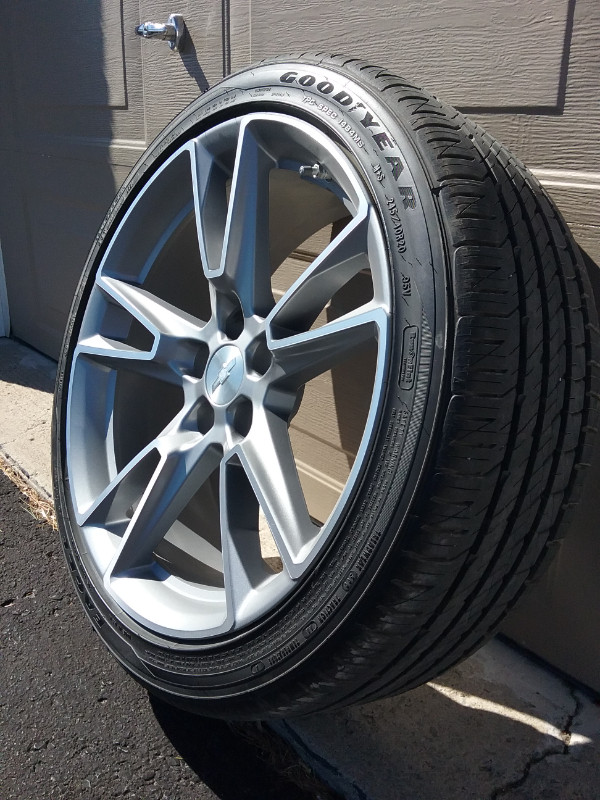 2022-24 Camaro 20" wheel/tire - pair in Tires & Rims in Trenton - Image 3