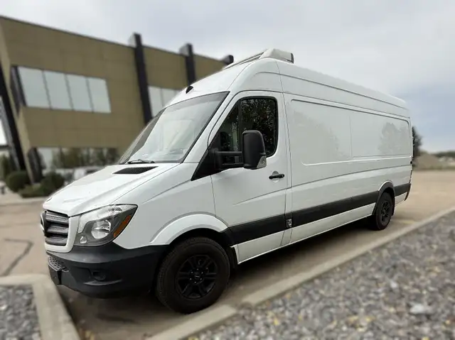 2014 Mercedes-Benz Sprinter Reefer Van – Excellent Condition