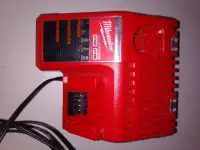 Milwaukee M12 & M18 charger