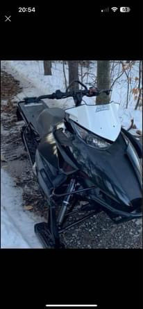 2015 Arctic Cat M8000 in Snowmobiles in Kawartha Lakes - Image 3