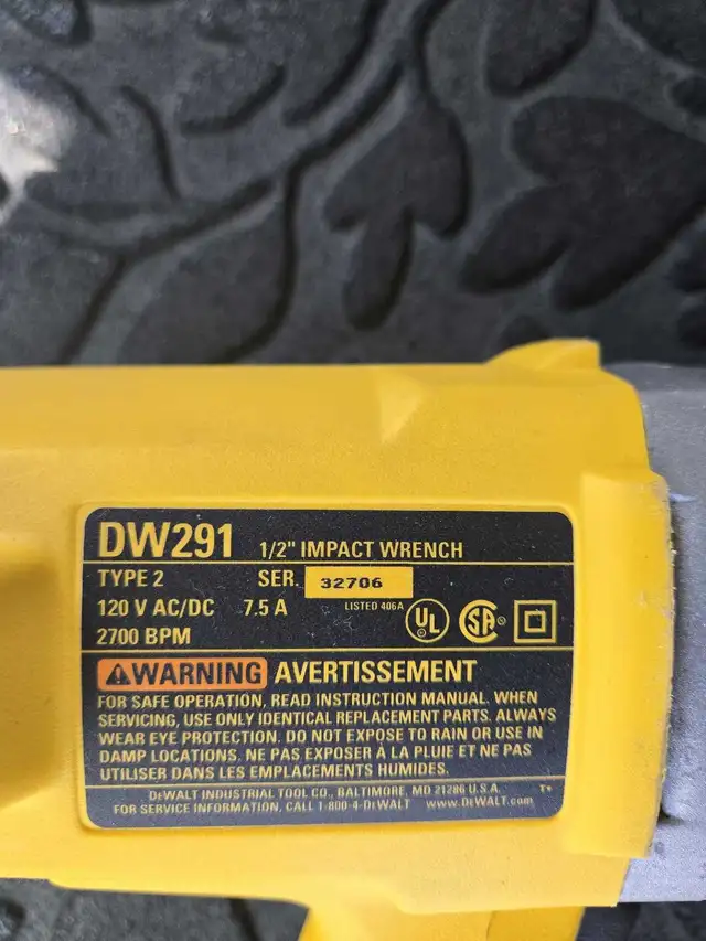 Dewalt ½" Corded Impact Wrench in Power Tools in Hamilton - Image 5